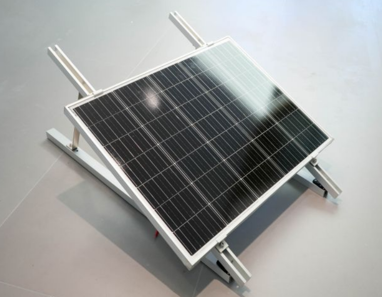 Soporte de montaje solar para balcón SR Solar: una solución de energía solar eficiente y sostenible para la vida urbana